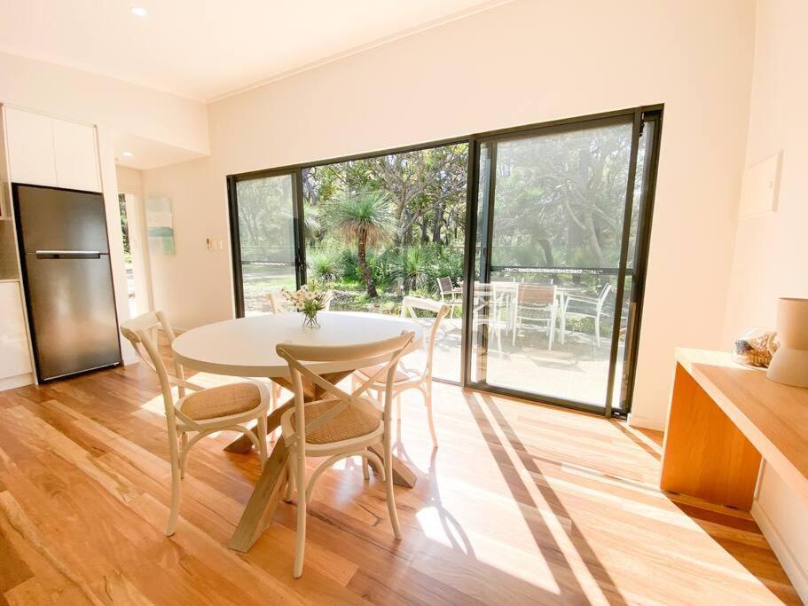 Wren Studio - Private One-Bedroom Studio Nestled In Bushland Яллингап Экстерьер фото